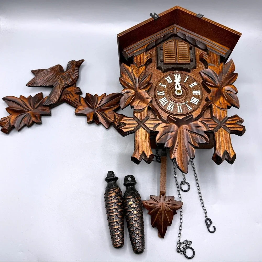 Vtg Black Forest German Wood Cuckoo Clock Carved Leaves Bird Parts Repair Only